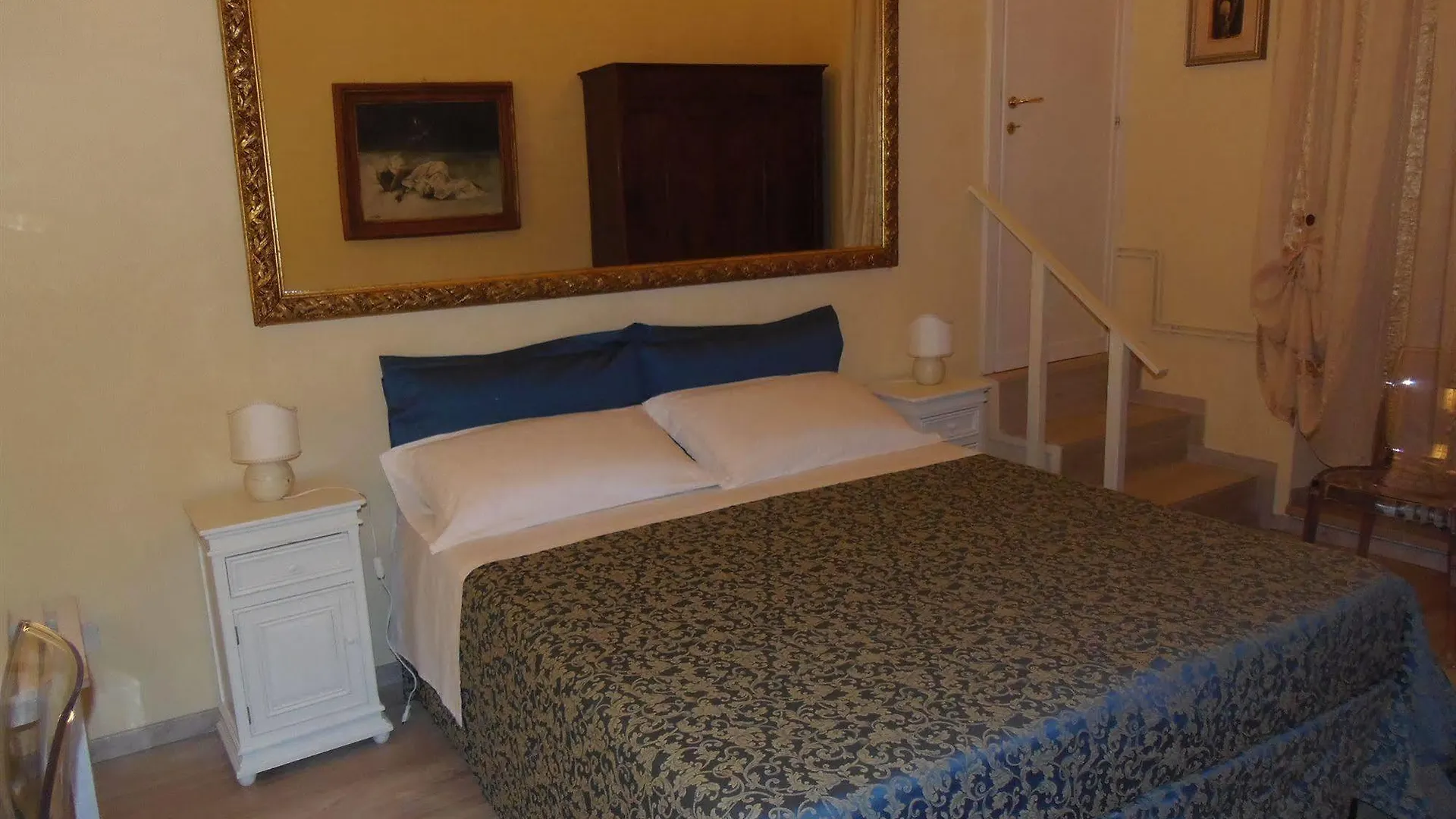 **  Hotel Morlacchi Perúgia Itália