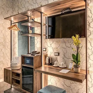 Apollo Boutique Hotel